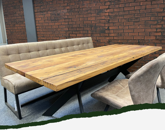Tisch aus nachhaltigem Holz | HolzLand Beese in Unna